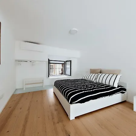 Luxuryhouse Breracastello