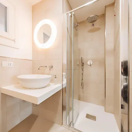 Luxuryhouse Breracastello Апартаменты *