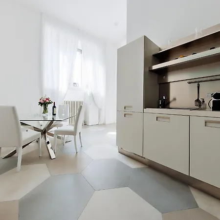 Luxuryhouse Breracastello Апартаменты